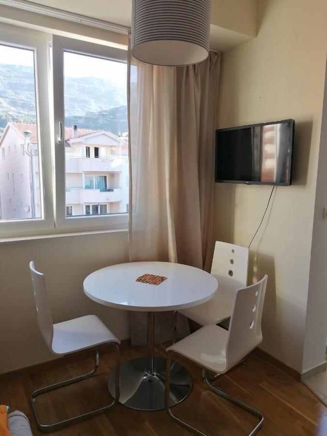 Nataliia Twister Apartment Будва Екстериор снимка